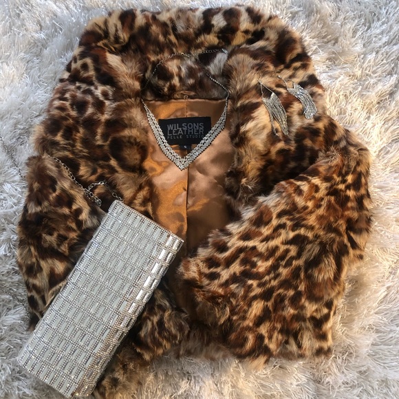 Wilsons Leather Jackets & Blazers - Wilsons Leather Leopard Print Fur Coat